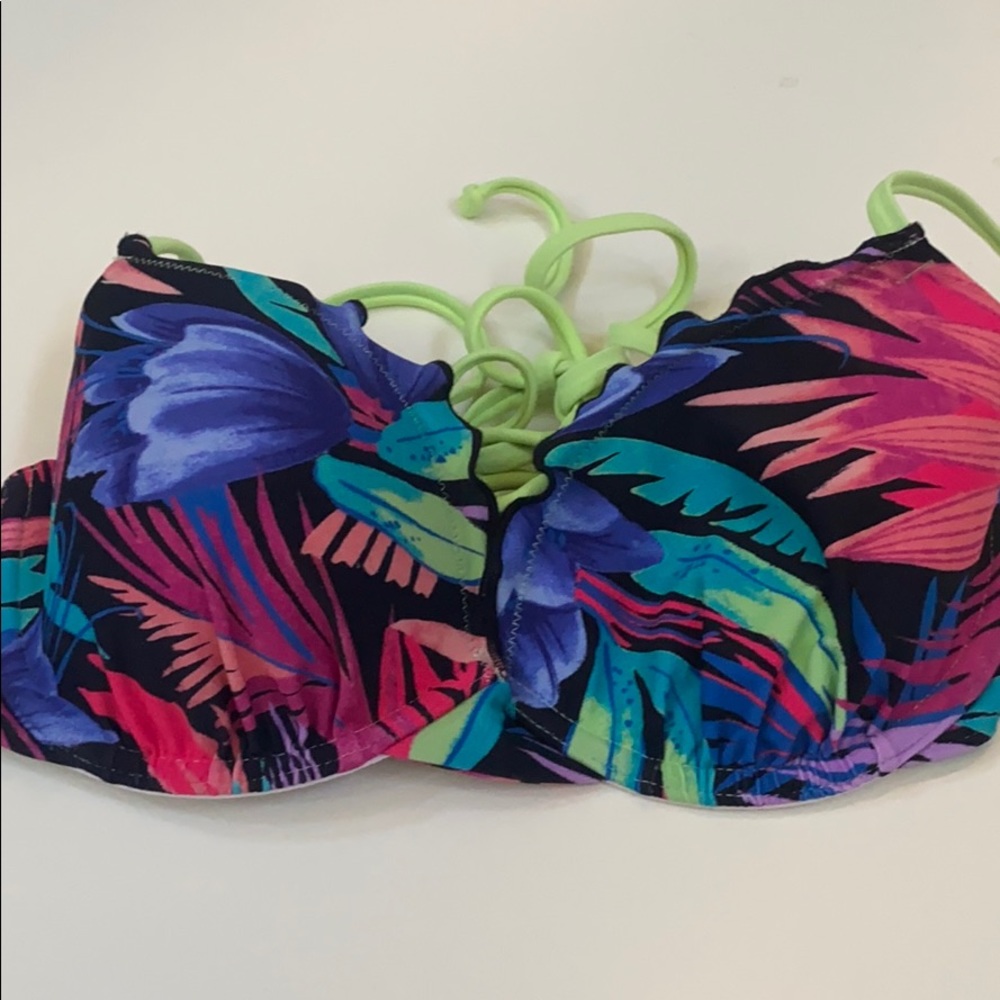 Bikini top